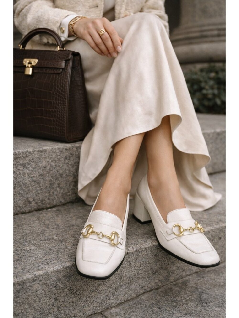 Saint G Cream Leather Horsebit Loafers EU 39 Womens Gold Bit Block Heel Italian